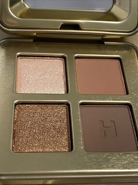 Hourglass Neutral Eyeshadow Quad Palette - Gold Compact limited edition New